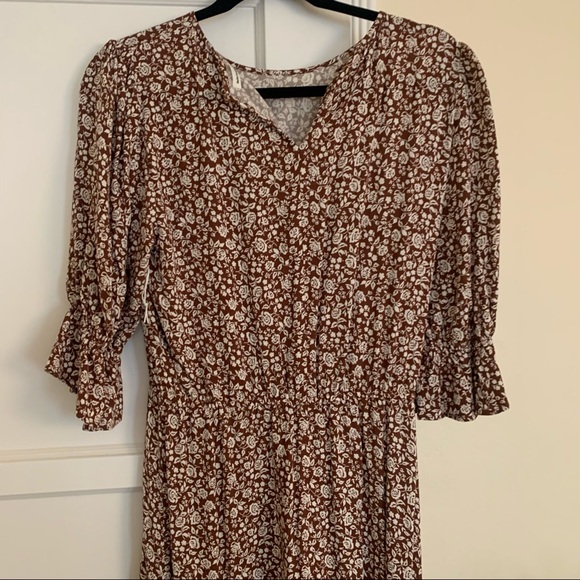 Reformation midi Peasant Dress in - Picture 4 of 6